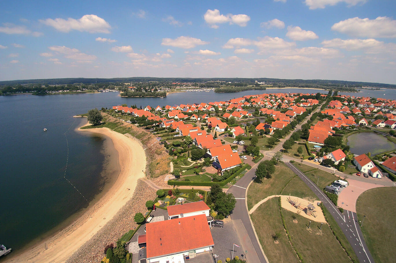 luchtfoto Riverparc